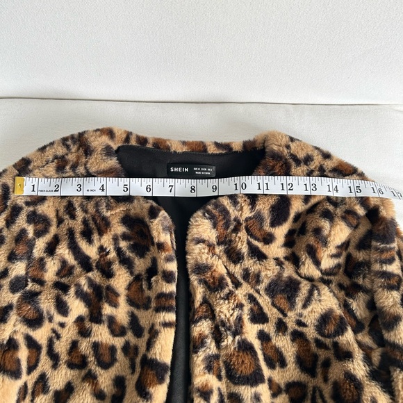 Leopard print faux fur bomber - Picture 6 of 10